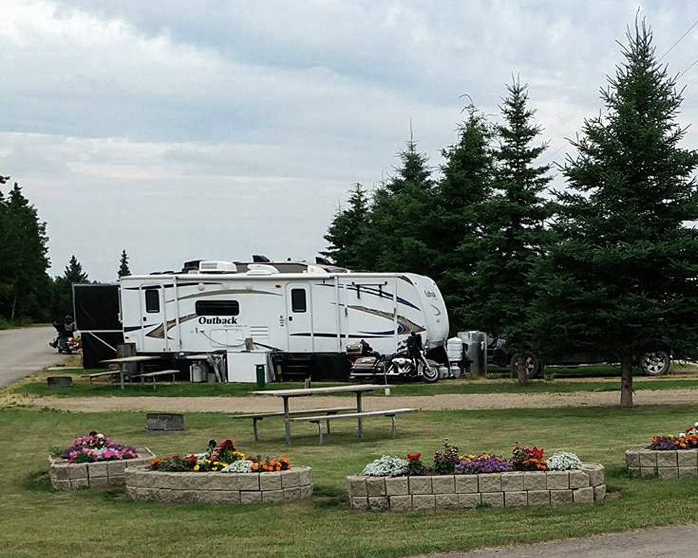 Spirit Creek Golf & RV Park - Campground - Red Deer, AB